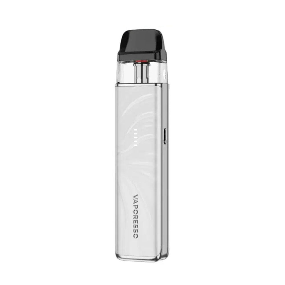 Vaporesso XROS 6 Mini refillable pod kit in Plume White